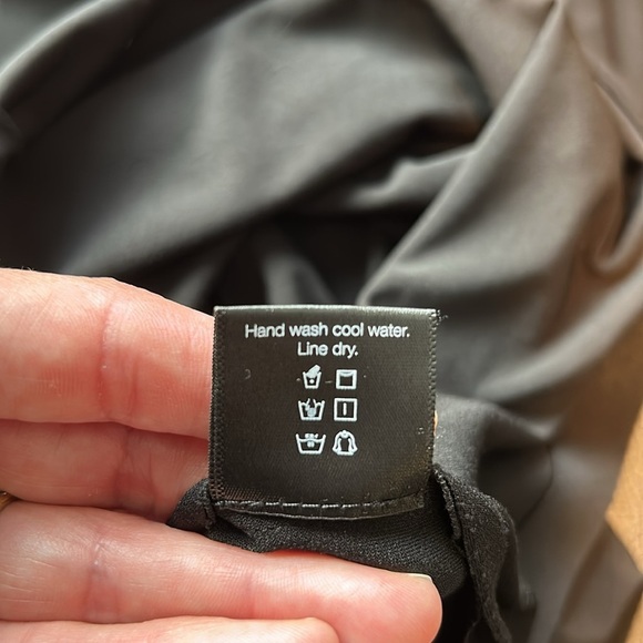 Normal Kamali Straight Knee Length Skirt - Picture 9 of 12